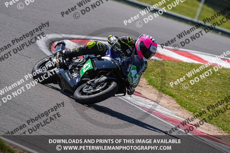 donington no limits trackday;donington park photographs;donington trackday photographs;no limits trackdays;peter wileman photography;trackday digital images;trackday photos